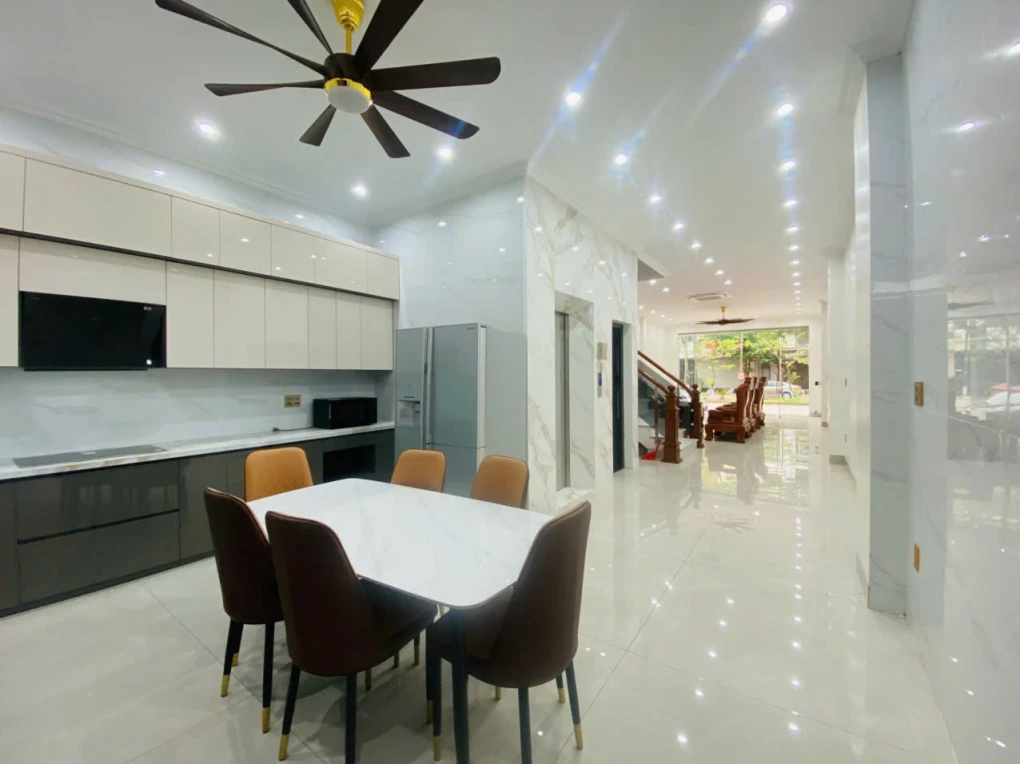 CHO THUÊ NHÀ 6 PHÒNG NGỦ - VÕ CƯỜNG SẴN THANG MÁY