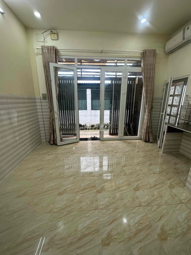 CHO THUÊ PHÒNG TRỆT 27M² – ĐƯỜNG CÁCH MẠNG THÁNG 8, PHƯỜNG HÒA HƯNG, TP. HỒ CHÍ MINH