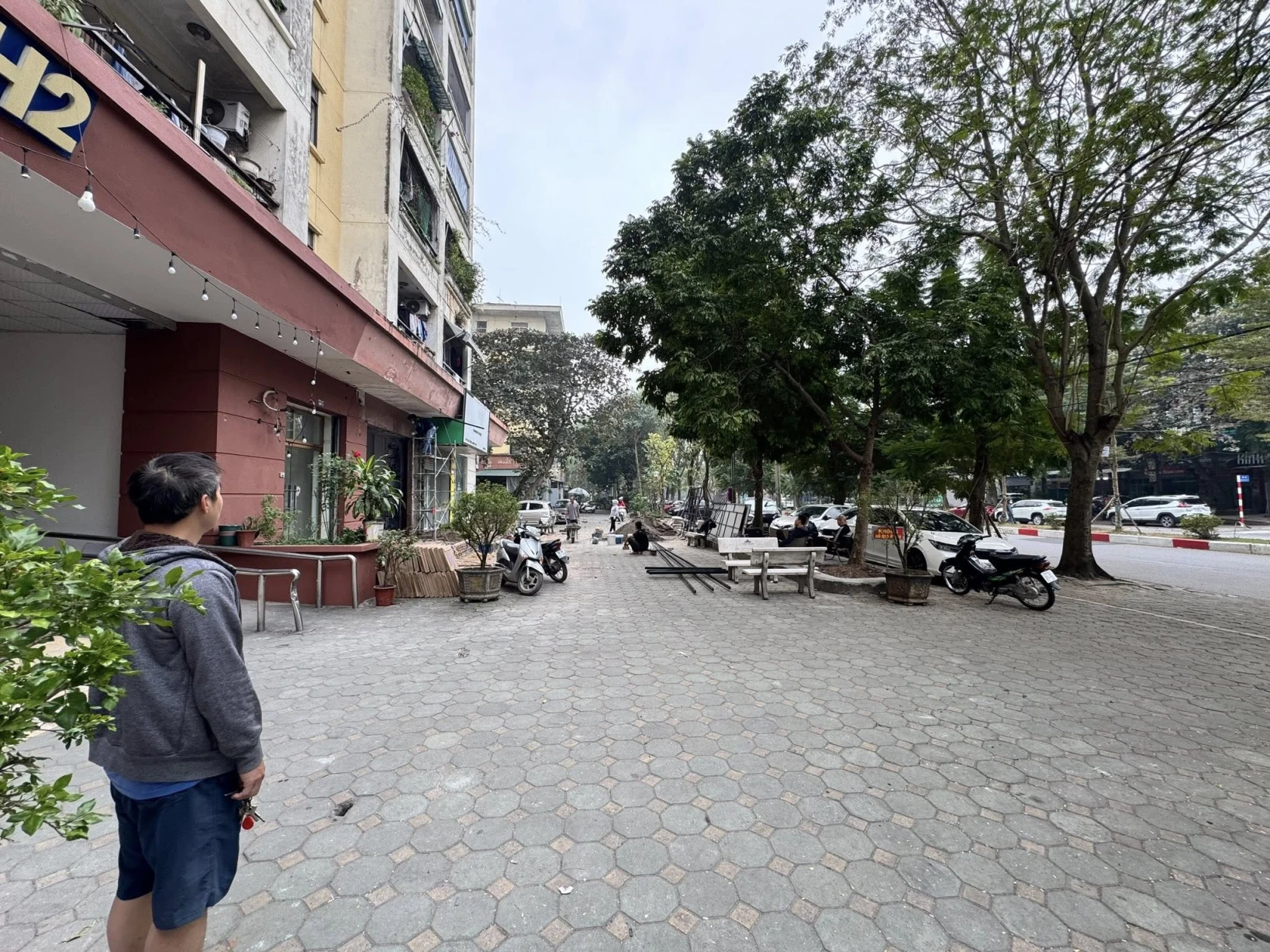 BÁN GẤP CĂN CHUNG CƯ KHU ĐÔ THỊ VIỆT HƯNG – LONG BIÊN