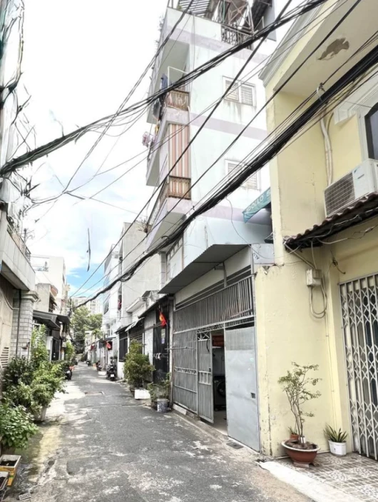 “Nhà mặt đất đẹp – Vị trí vàng – Giá mềm!”