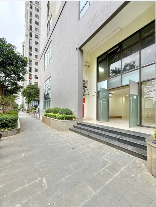 Cho thuê MBKD 2 tầng chân chung cư IEC - Trần Thủ Độ