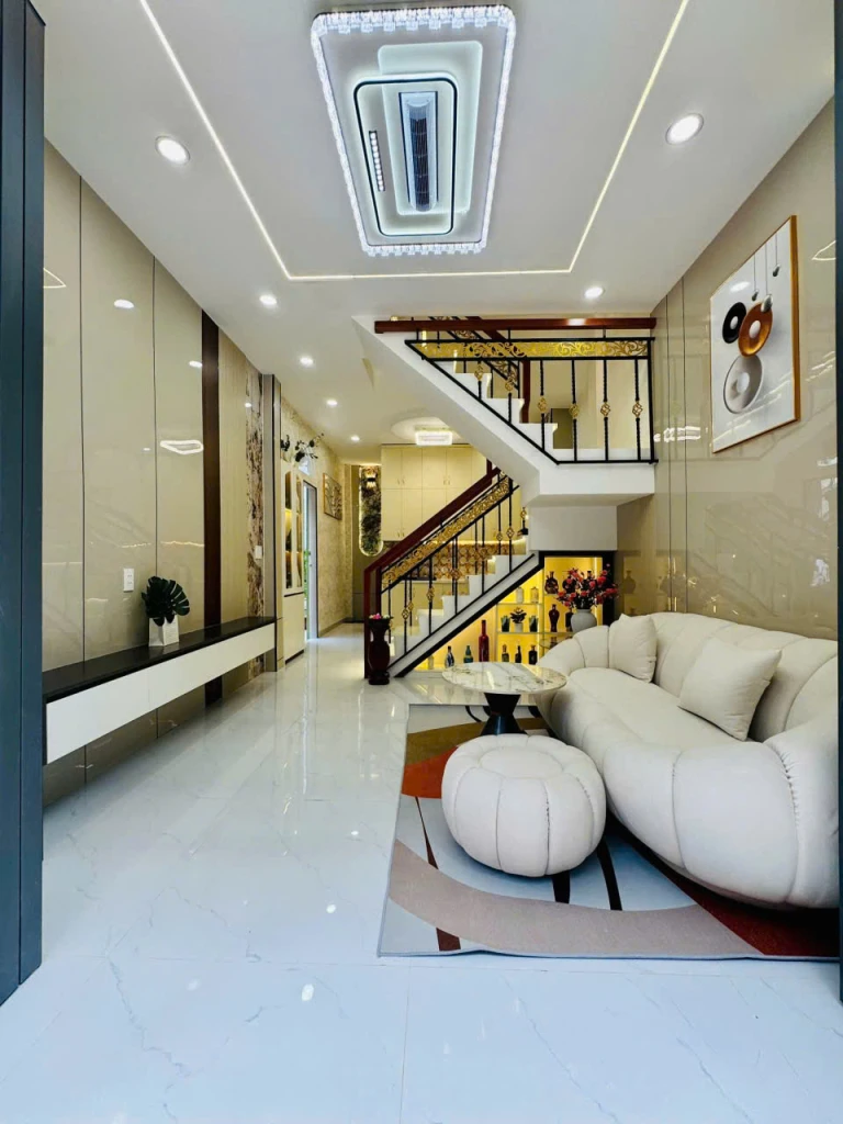 Nhà mới hẻm 154 Âu Dương Lân P3 -Q8, Giá : 5.680 Tỷ (TL)