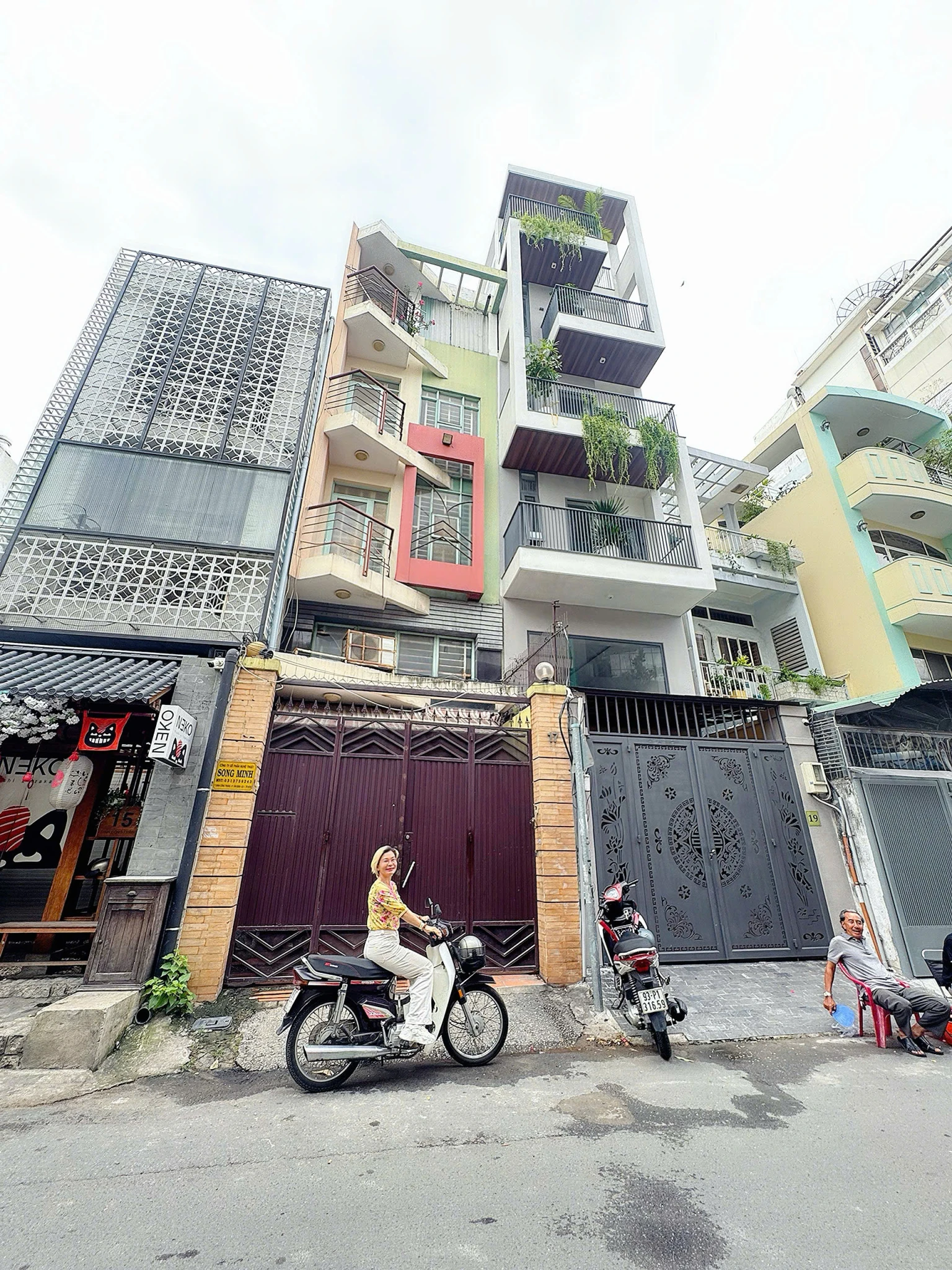 CHÍNH CHỦ BÁN NHÀ MẶT TIỀN 7 TẦNG Đ. ĐINH CÔNG TRÁNG, QUẬN 1 - 4M*25M VUÔNG ĐẸP* LIÊN HỆ GIANG GIANG:0938676685