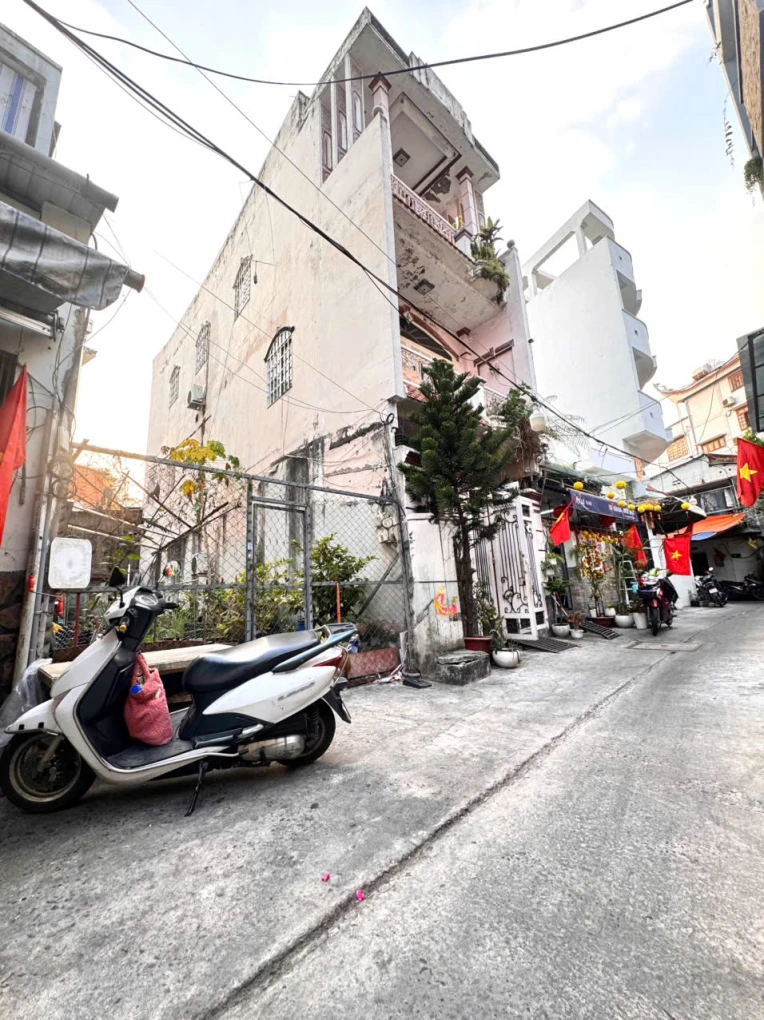 BÁN ĐẤT ĐẸP 5M*17M - MẶT TIỀN HXH Đ.LÝ CHÍNH THẮNG THÔNG HOÀNG SA - CHỈ 20M RA MT CHÍNH VỊ TRÍ KD ĐỈNH - CHỈ 10,3T - CHÍNH CHỦ 0938676685 GIANG GIANG