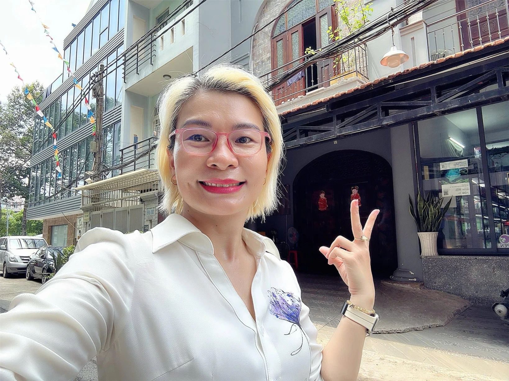 CHÍNH CHỦ CHƯA QUA ĐẦU TƯ - BÁN NHÀ 3 TẦNG MẶT TIỀN XE HƠI ĐẬU NGÀY ĐÊM ĐƯỜNG NGUYỄN BỈNH KHIÊM, ĐAKAO, QUẬN 1 - NGANG LỚN HIẾM 12M * 16M