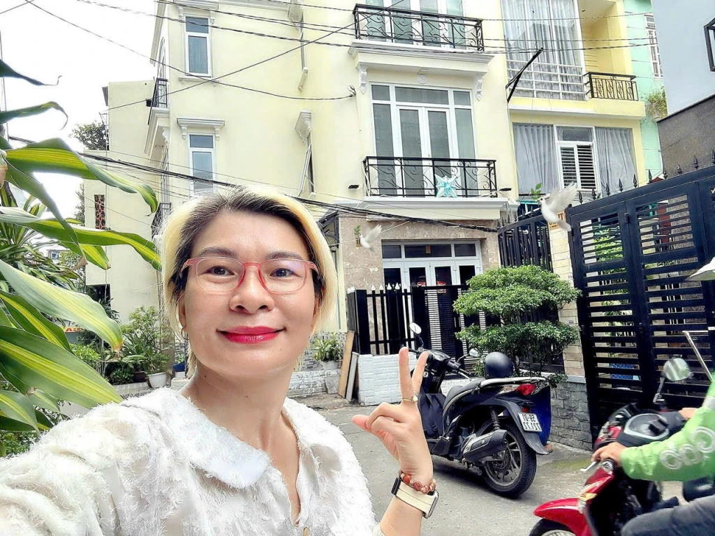 BÁN SIÊU PHẨM MUA 1 ĐƯỢC 2 - HXH Đ.VÕ VĂN KIỆT & TRẦN HƯNG ĐẠO, QUẬN 1 - 74M2 - NGANG 7M*11M * LIÊN HỆ GIANG GIANG:093.86.76.685