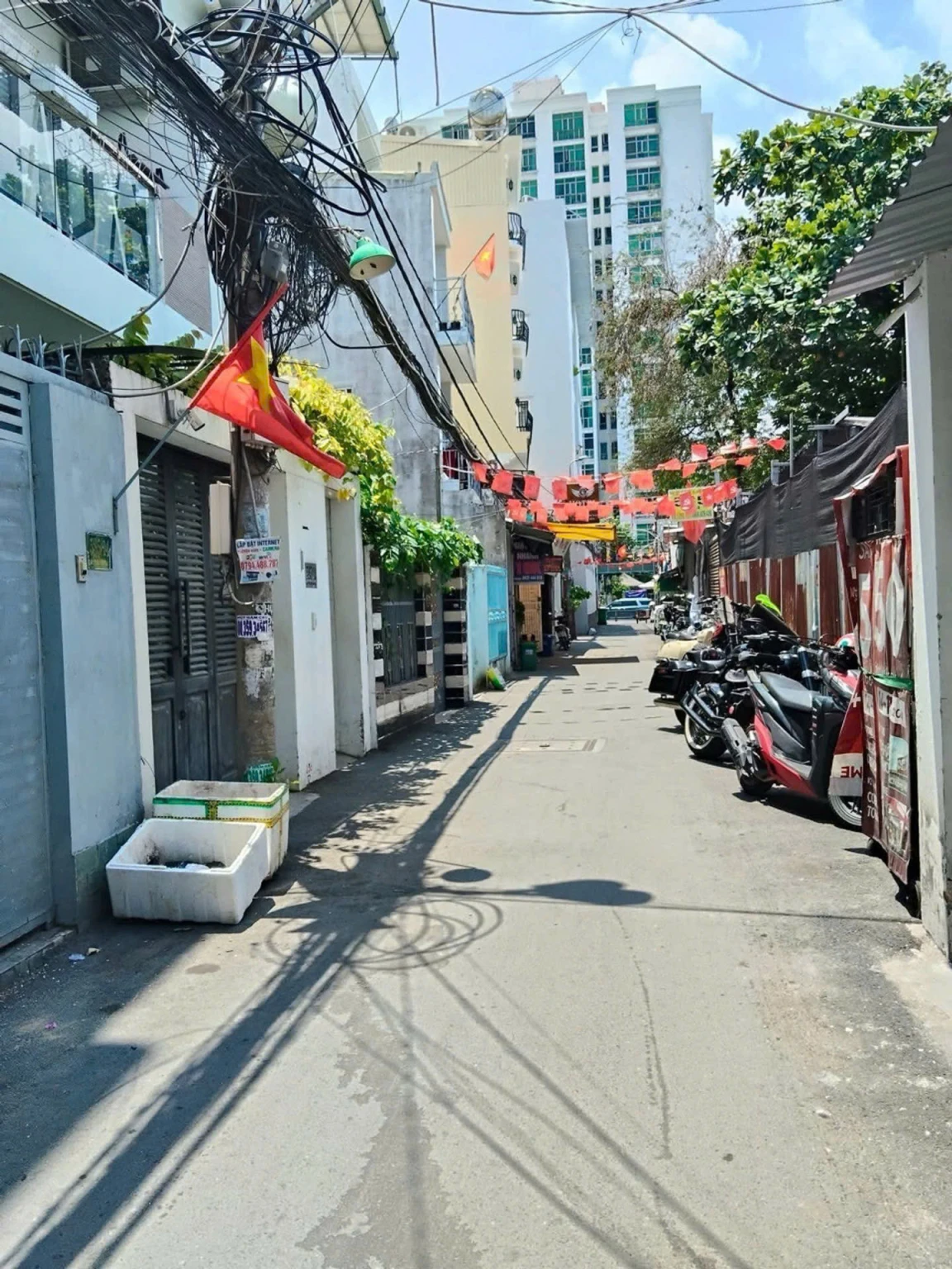 bán nhà miếng đất c4 sát mặt tiền  Nguyễn thị thập Q7 tân hưng 
Ngang 4.5 dài 29 nở hậu 6m 
có 90 triệu m