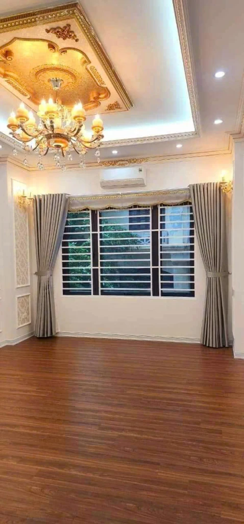 Bán nhà phố Trần Duy Hưng thang máy giá 13,9tỷ