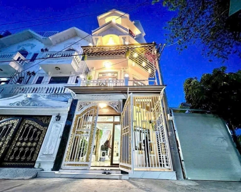 NHÀ HẺM XE HƠI SIÊU THỊ, 4 TẦNG, ĐẺ LẠI NỘI THẬT, 7.2 TỶ