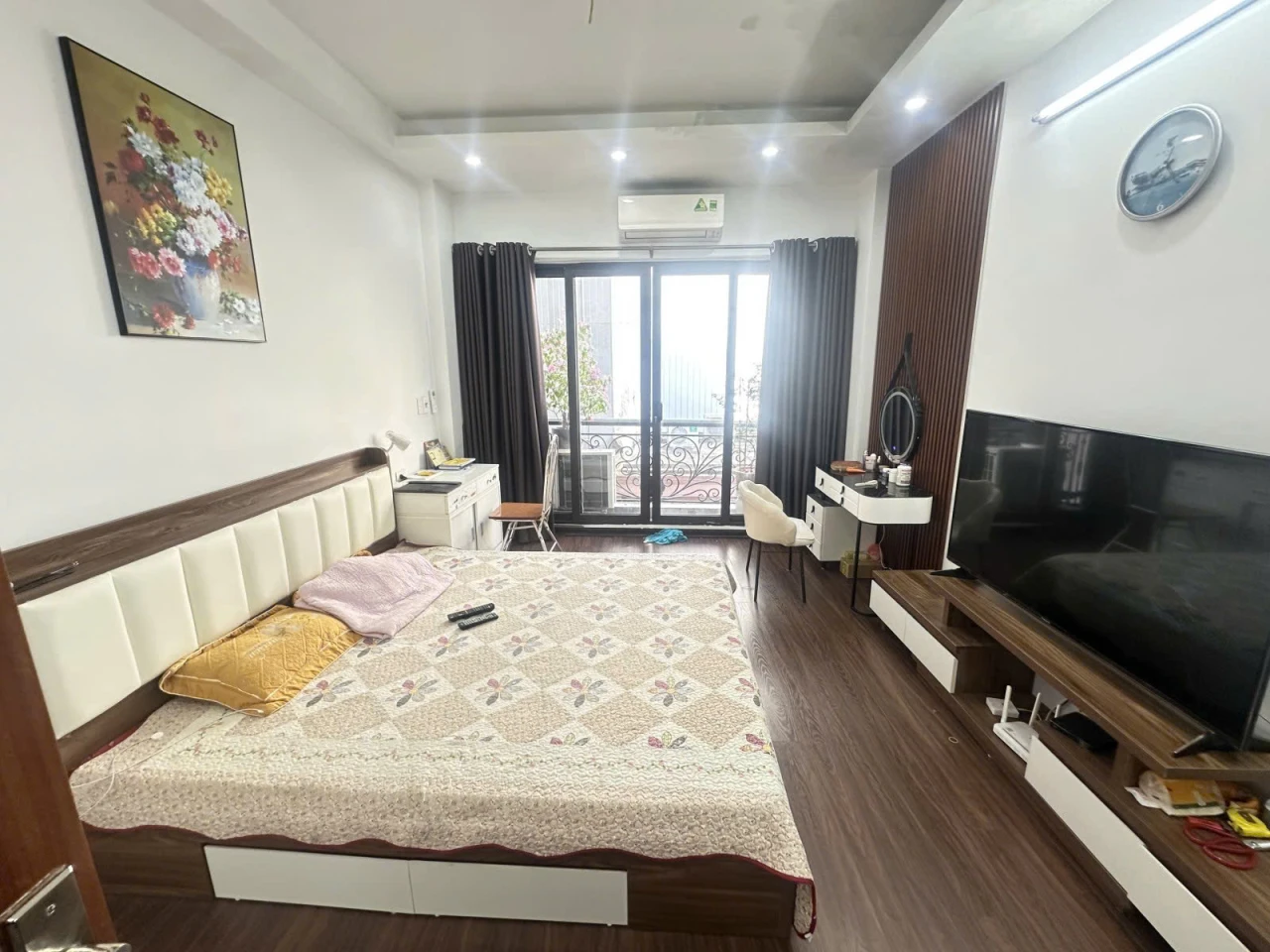 Bán nhà kim ngưu 6 tầng dân xây ô tô đỗ cửa 10M ra phố hai bà trưng