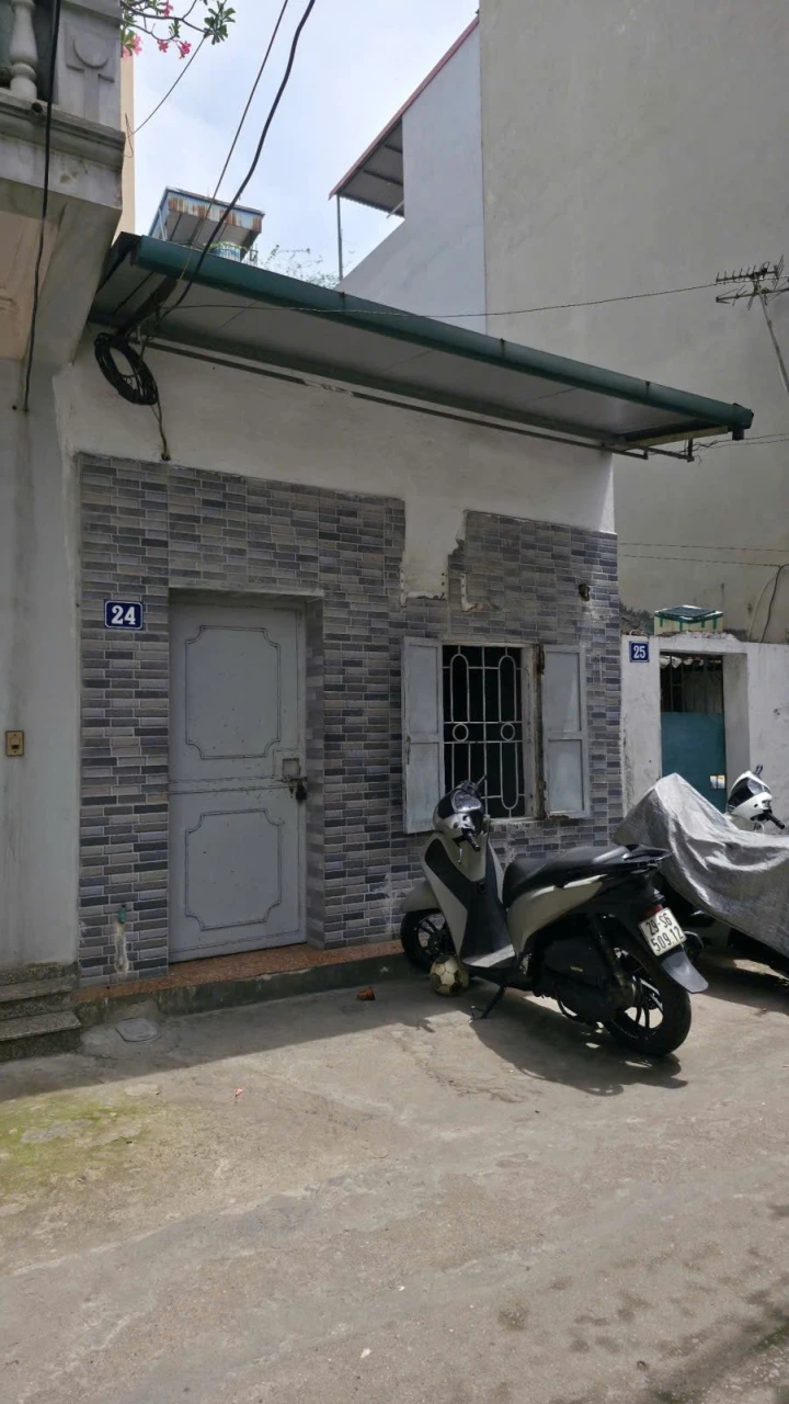 Bán đất lâm du 45M 2 mặt ngõ ô tô tránh gần phố long biên