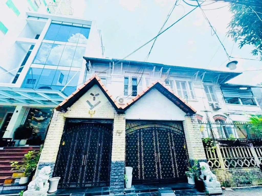 Cho thuê mặt bằng kinh doanh vị trí vàng trung tâm Quận 3 CHỈ 39TR/THG