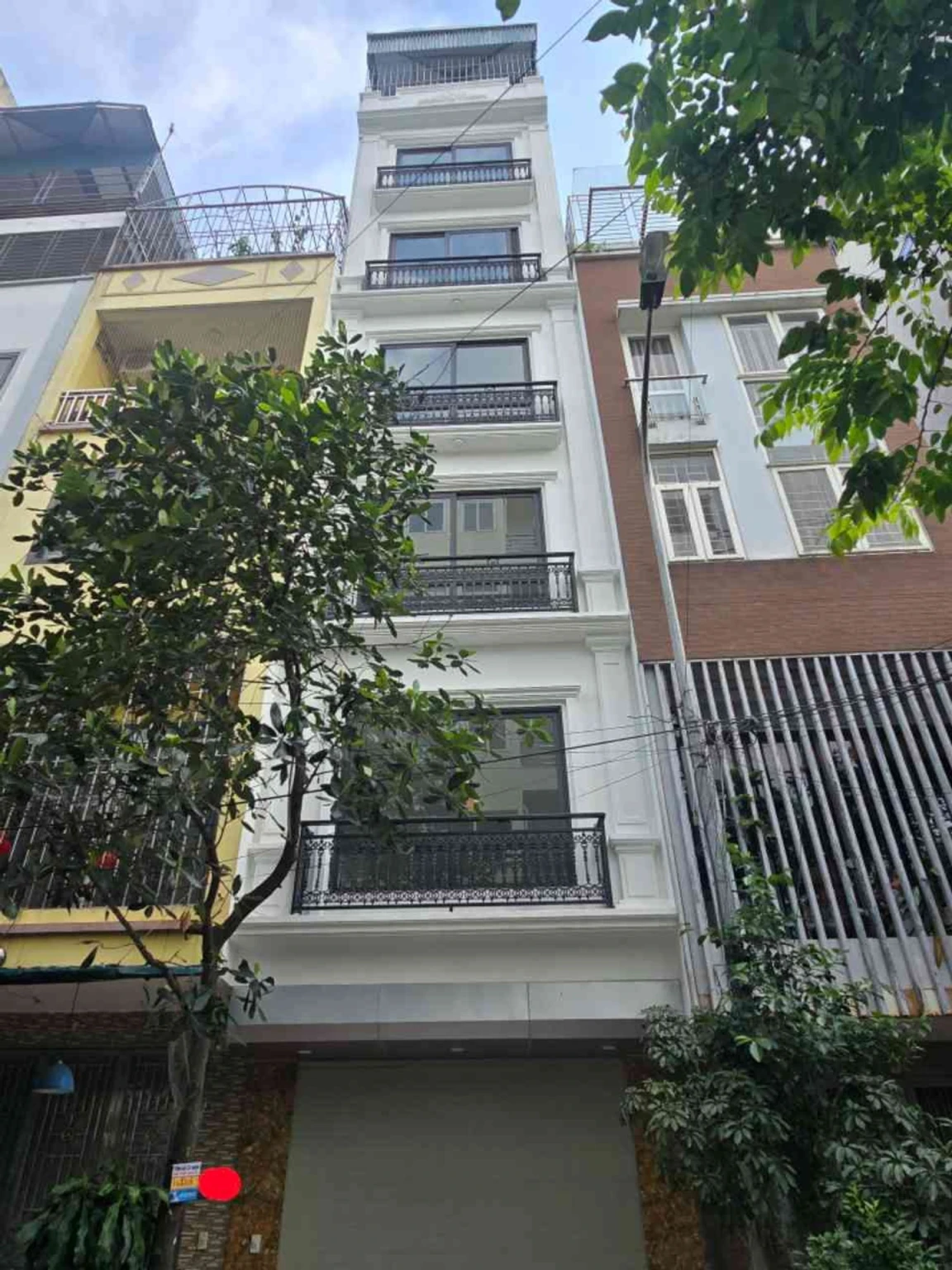 Nhà mới Thang Máy Đức Giang Long Biên 10 tỷ 50m Sổ đỏ vuông vắn