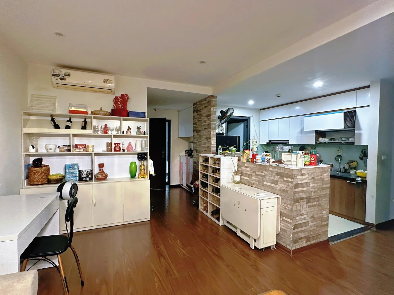 Gia Đình Bán Chung Cư Homeland Thượng Thanh, Long Biên 95m2, giá 7,35 tỷ