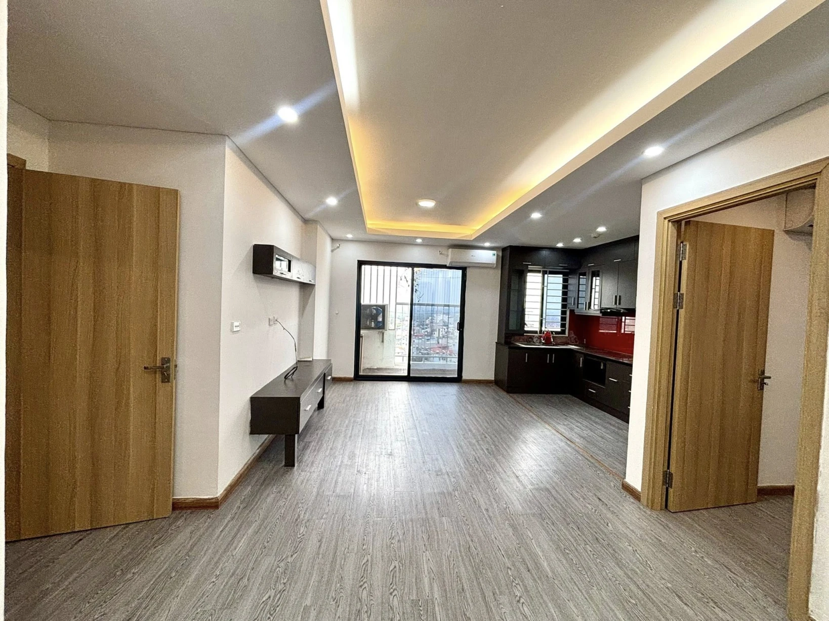 Cần bán chung cư  70m2, 2PN - 2VS tại Happy Star Tower, Việt Hưng, Long Biên chỉ 4,5 tỷ