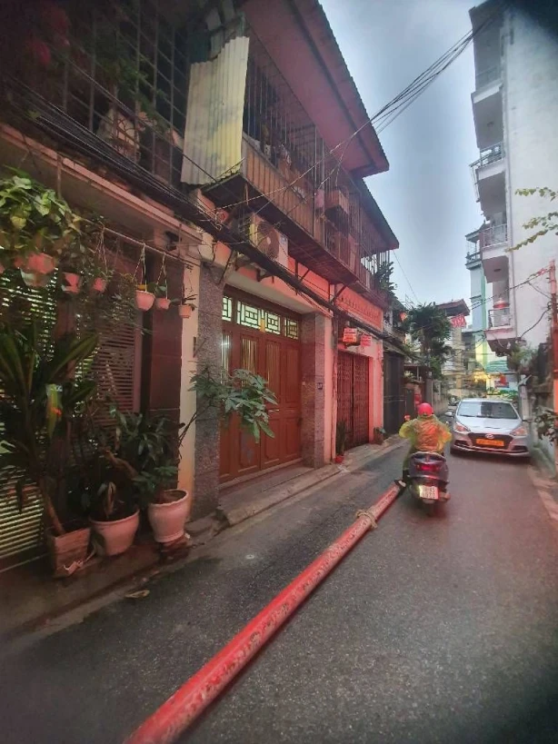 Bán Gấp Nhà Cấp 4 Nguyễn Văn Cừ, Long Biên 56m2, giá 4,35 tỷ (mặt ngõ thông)