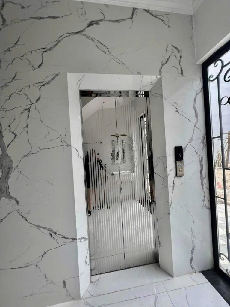 Cho thuê nhà, THANG MÁY, 158m2- 5T, Nguyễn Tuân, Vũ Trọng Phụng -53 tr