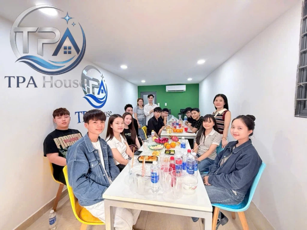 TPA HOUSE TUYỂN ĐỒNG ĐỘI – CƠ HỘI CHO CÁC BẠN TRẺ MUỐN KIẾM THU NHẬP CAO