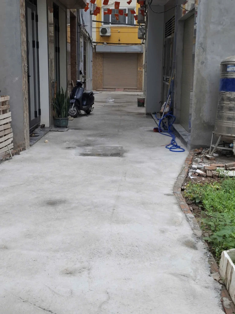 🔥 NHÀ ĐẸP TRUNG TÂM THẠCH BÀN 42M2 – THANG MÁY – GARA Ô TÔ – GẦN HỒ ĐIỀU HOÀ 🔥