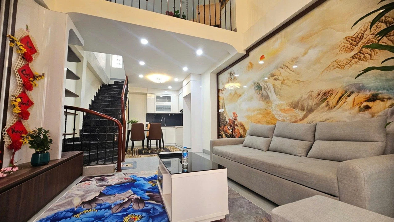 LẠC LONG QUÂN – NHÀ LÔ GÓC 4 TẦNG – PHÙ HỢP Ở KẾT HỢP KHAI THÁC