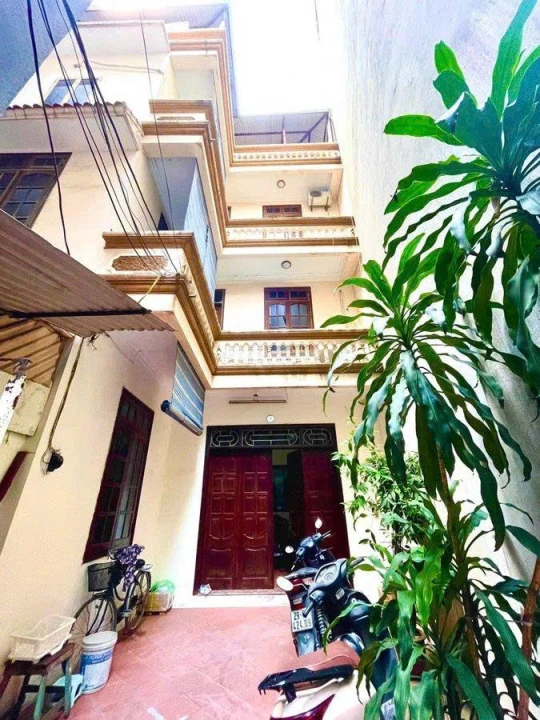 HOÀNG QUỐC VIỆT – 92M² SÂN VƯỜN GIỮA LÕI CẦU GIẤY – KHÔNG GIAN SỐNG KHÁC BIỆT – GIÁ TRONG TẦM SĂN