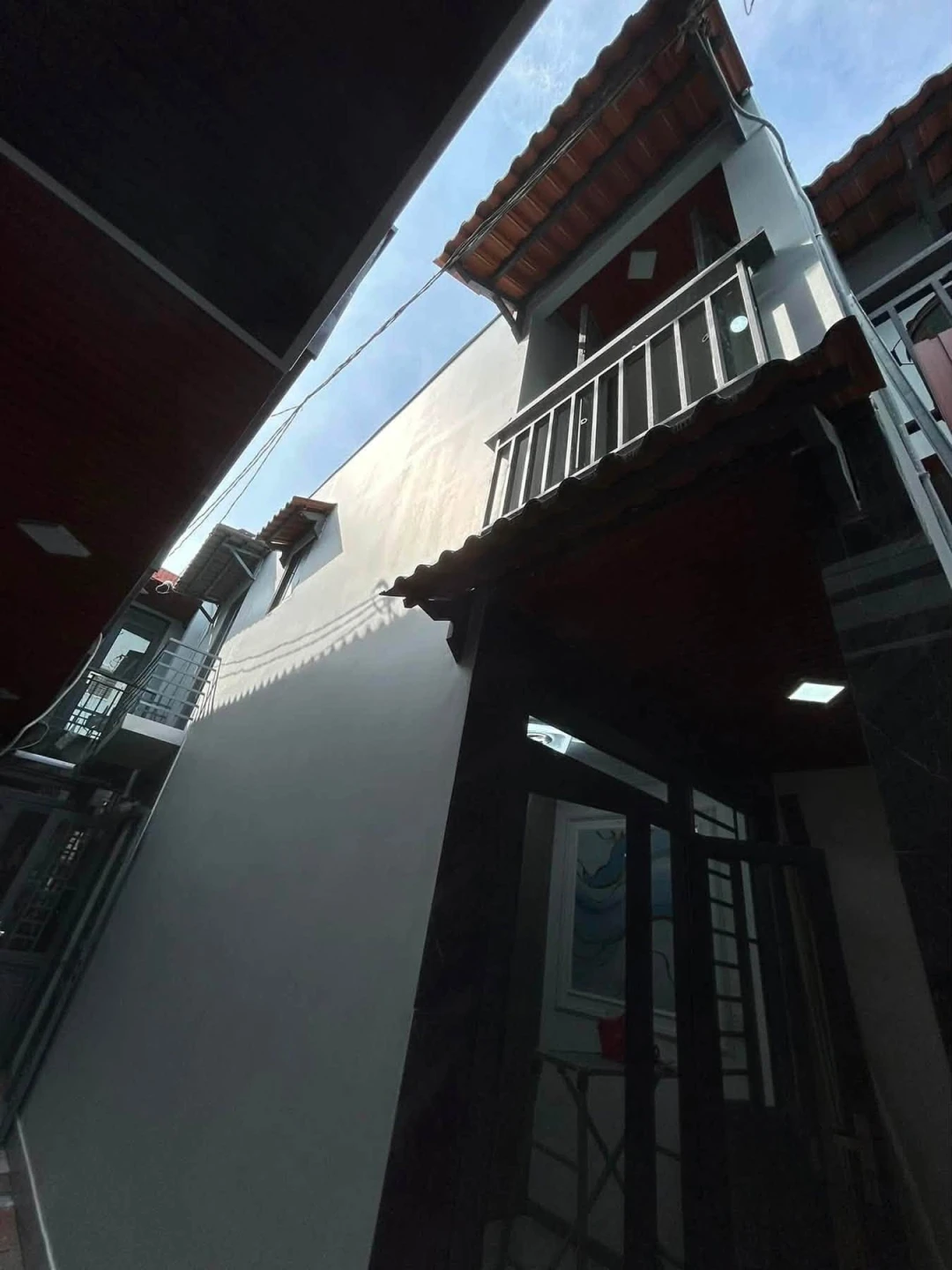 CHO THUÊ NHÀ MỚI XÂY