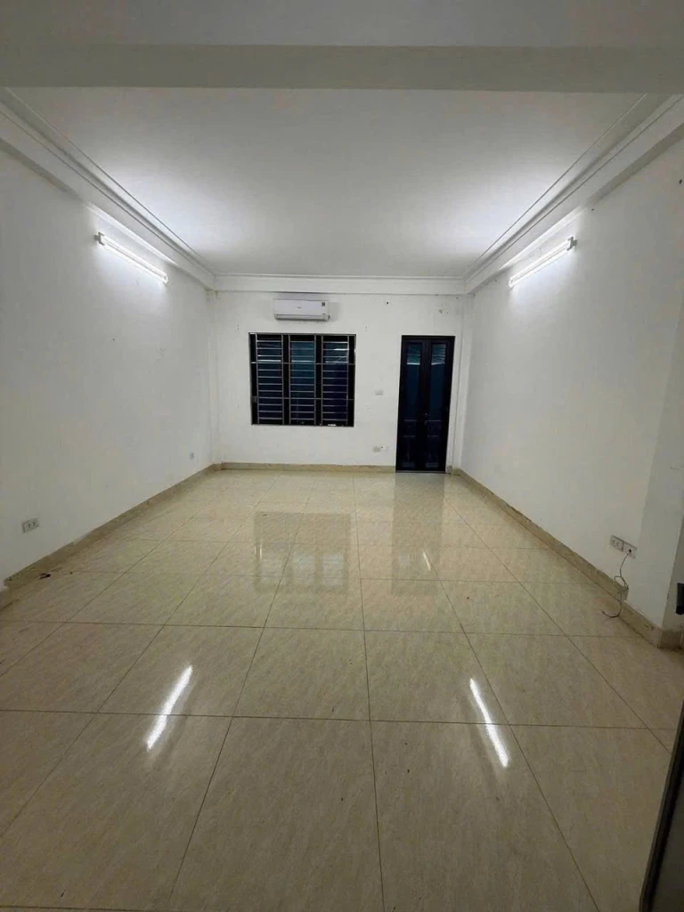 Cho thuê nhà riêng Mặt Ngõ Mai Dịch Cầu Giấy