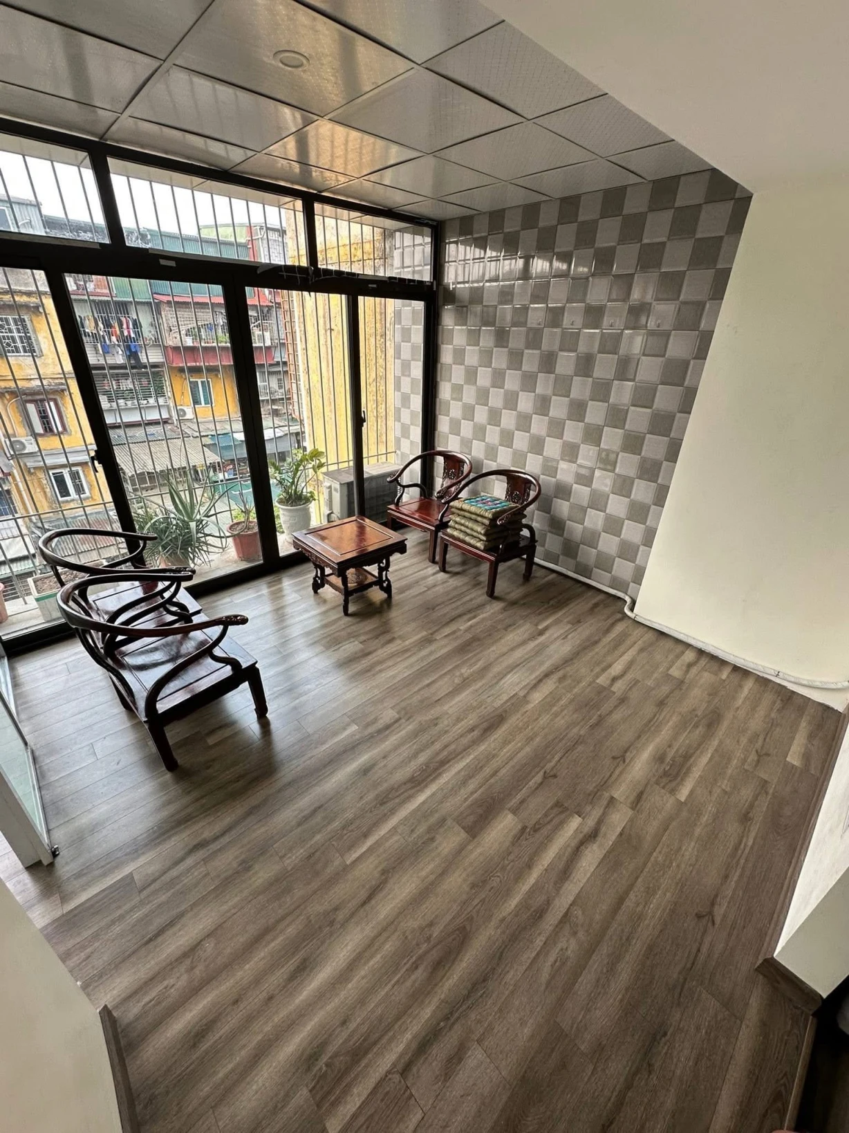 Cho thuê nhà Hoàng Quộc Việt