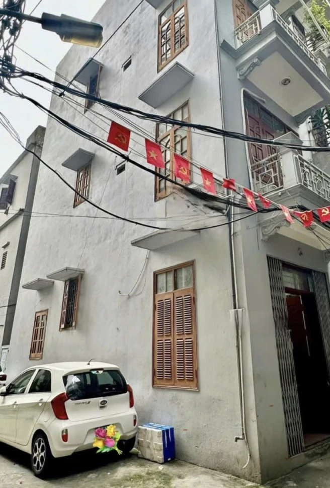 THUÊ NHÀ HOÀNG MAI