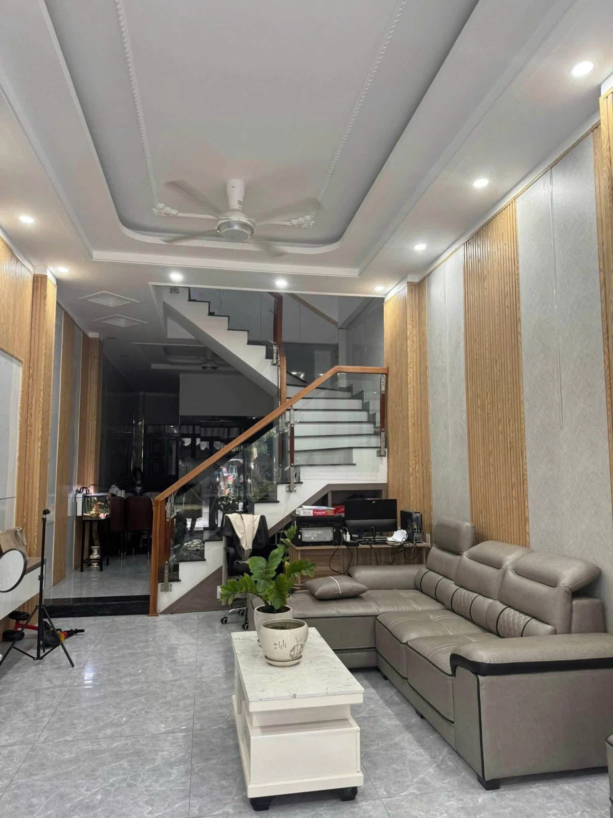 Thím hai con bệnh cần tiền gấp nên bán nhà giá 495tr