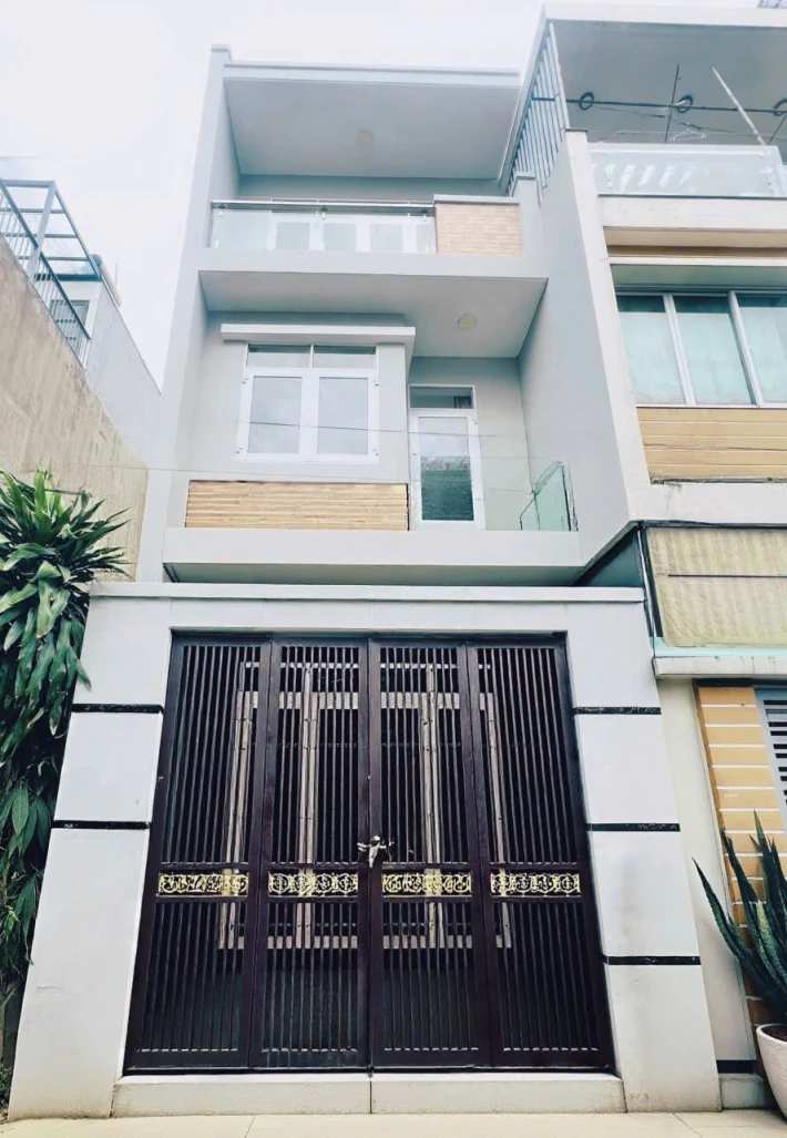 Nhà phố mới, đẹp Tam Bình - 52m2 - 3 Tầng – Nhỉnh 4 tỷ - Đường ôtô tránh - Ô tô đậu trước nhà