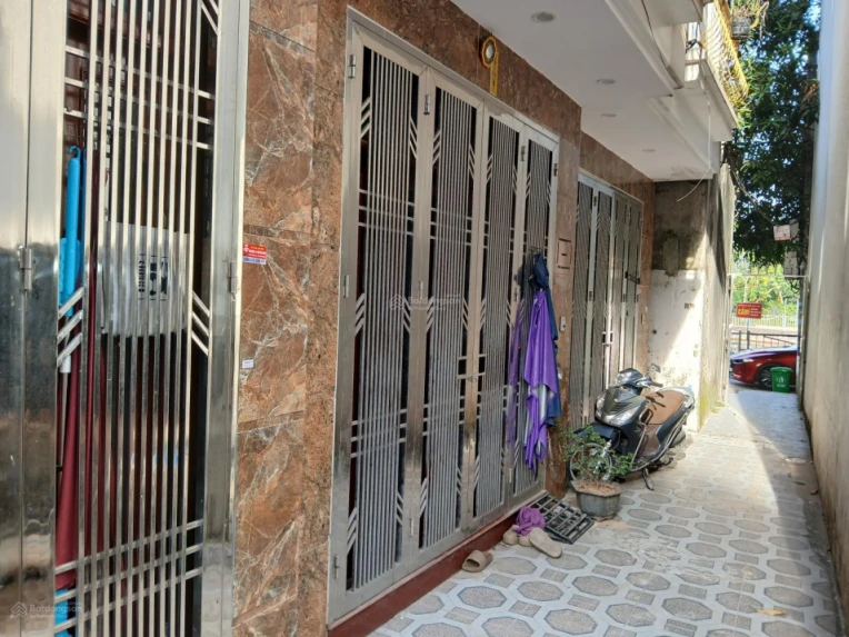 PXM Cần tiền bán gấp căn nhà Vị trí vàng, dễ dàng di chuyển kết nối các tuyến phố sầm uất bậc nhất Cầu Giấy.