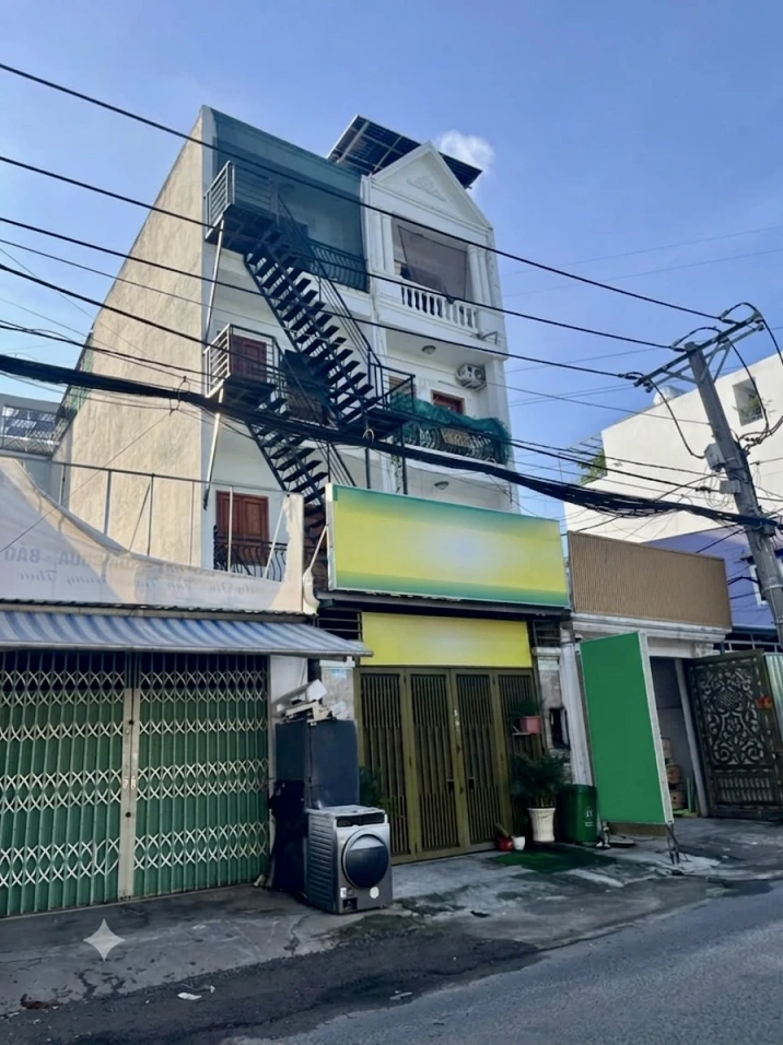 Bán nhà mặt tiền Thạnh Xuân 13, P. Thới An, Quận 12