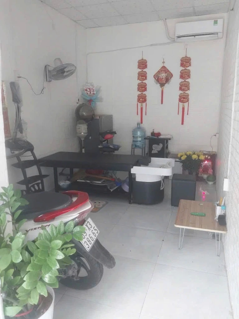 SANG NHƯỢNG NHANH TIỆM NAIL - GỘI ĐẦU - TÓC IOT TẠI THỦ ĐỨC