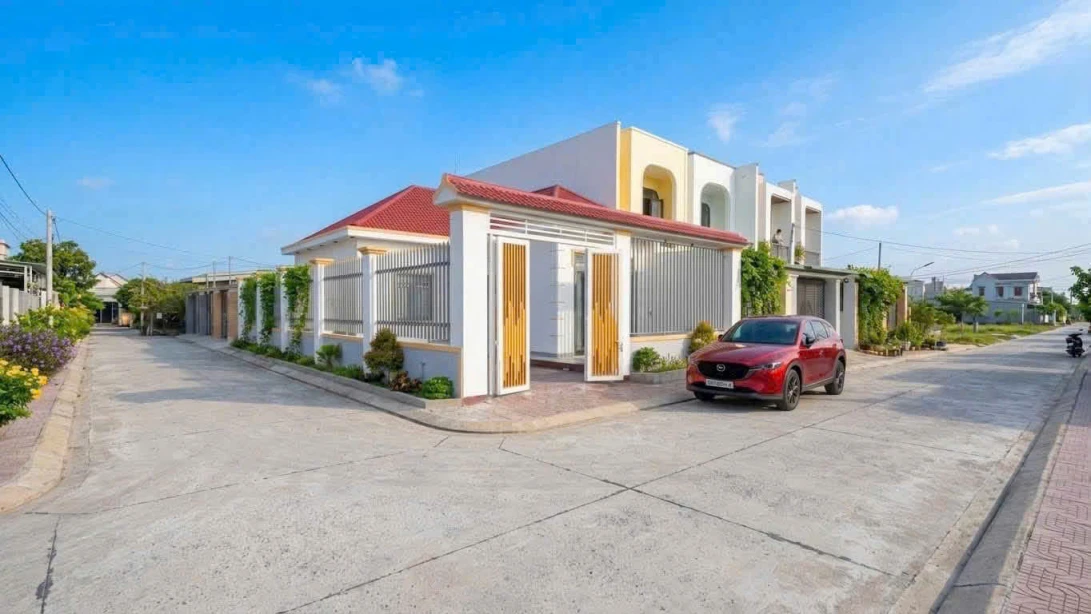 MUA ĐẤT TẶNG NHÀ 10x20 CHỈ 2 TỶ XXX – LÔ GÓC 2 MẶT TIỀN SIÊU ĐẸP GẦN KDL BỬU LONG