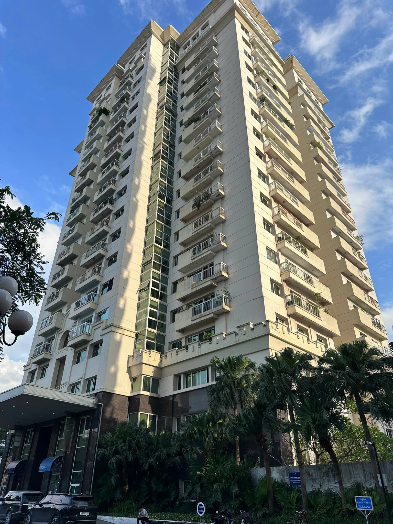 BÁN CĂN HỘ 3PN CIPUTRA – TÒA E4  123m²  FULL NỘI THẤT  GẦN UNIS