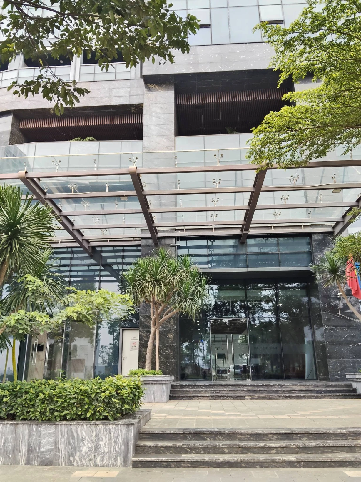 Bán Shophouse Ciputra Mặt Đường 30m - Dòng Tiền 55 Triệu/Tháng. Đẹp - Hiếm. Giá 29 tỷ