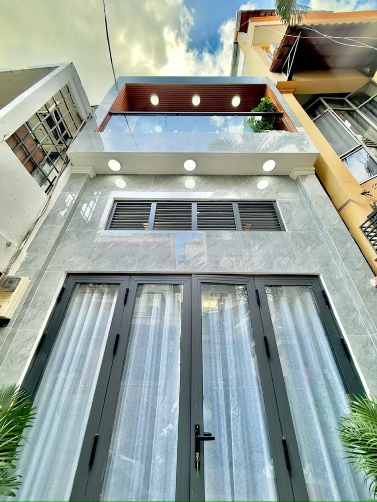 NGUYỄN TRỌNG TUYỂN -  40M RA MẶT TIỀN - HẺM 4M  - 3PN - 32M2 
- 6.88 TỶ