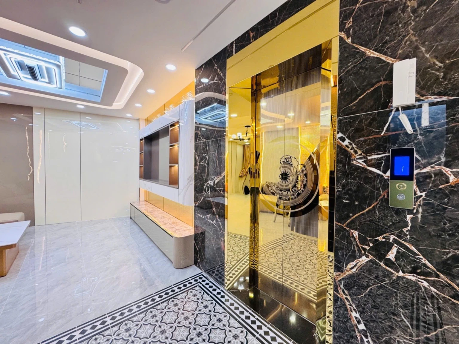THÍCH QUẢNG ĐỨC SIÊU PHẨM PHÚ NHUẬN - OTO NGỦ NHÀ - 5 TẦNG - 50M2 - THANG MÁY - FULL NỘI THẤT - CHỈ 10.95 🧄