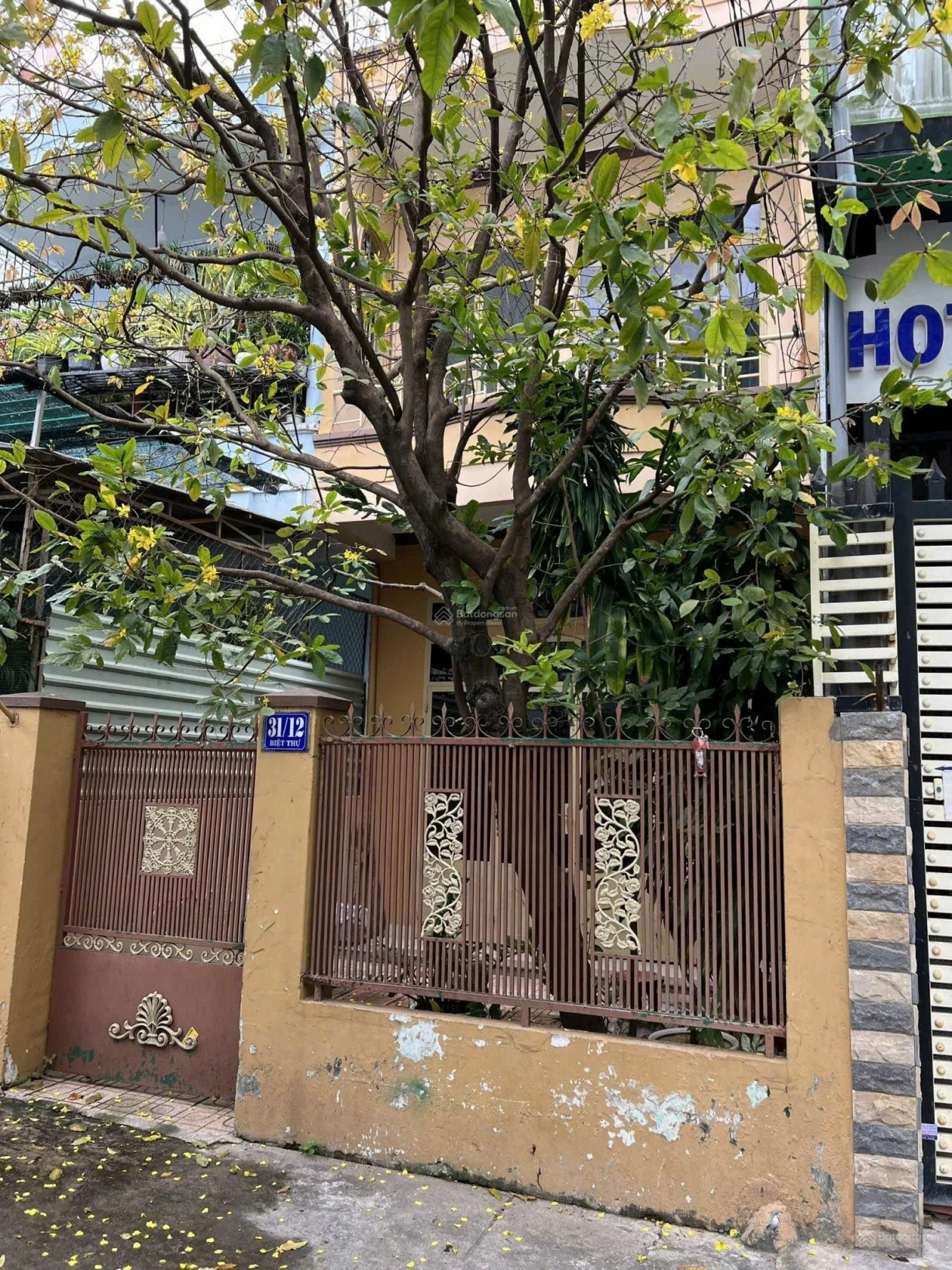 Bán nhà 2 tầng hẻm Biệt Thự Nha Trang, 12 tỷ sở hữu hẻm khu phố Tây Nha Trang