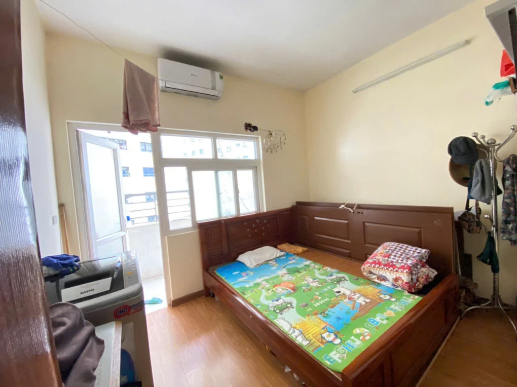 Cần bán gấp căn hộ chung cư Kim Văn Kim Lũ, Đại Kim - Hoàng Mai Hà Nội.