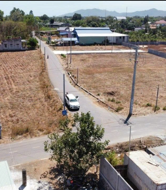 🔥 BÁN GẤP KHU ĐẤT 2 MẶT TIỀN – VỊ TRÍ KIM CƯƠNG NGAY TRUNG TÂM THỊ TRẤN ĐẤT ĐỎ 🔥