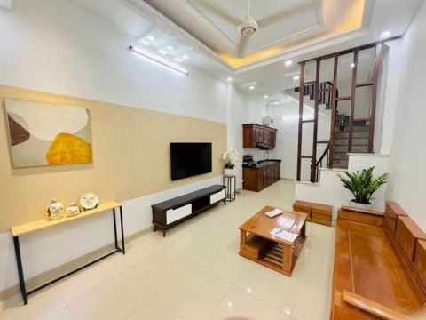 Chính chủ cho thuê nhà nguyên căn TÂN TRIỀU - NGUYỄN XIỂN 30m x 5 tầng, 4 ngủ - full nội thất chỉ việc xách vali về ở.