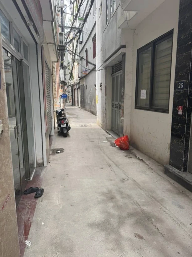 NHÀ HỒ TÙNG MẬU - LÔ GÓC - NGÕ THÔNG KINH DOANH - SỔ ĐỎ ĐẸP - CHỦ RẤT THIỆN CHÍ BÁN.