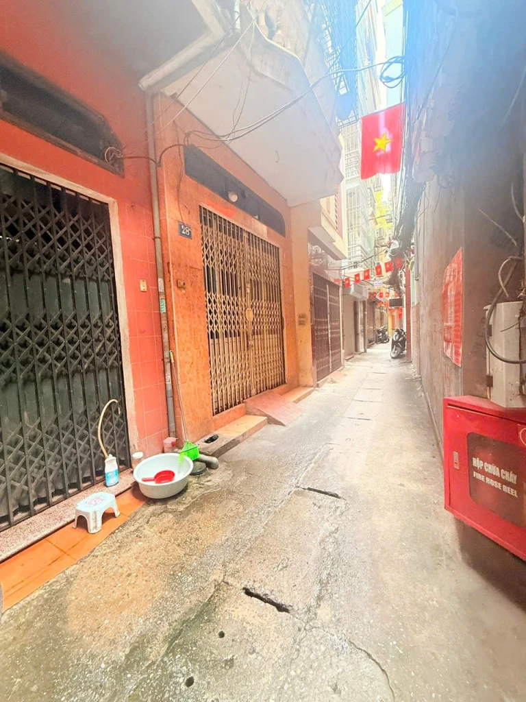 THỤY KHUÊ - NHỎ XINH - DÂN XÂY - KHUNG CỘT BÊ TÔNG - GẦN HỒ TÂY