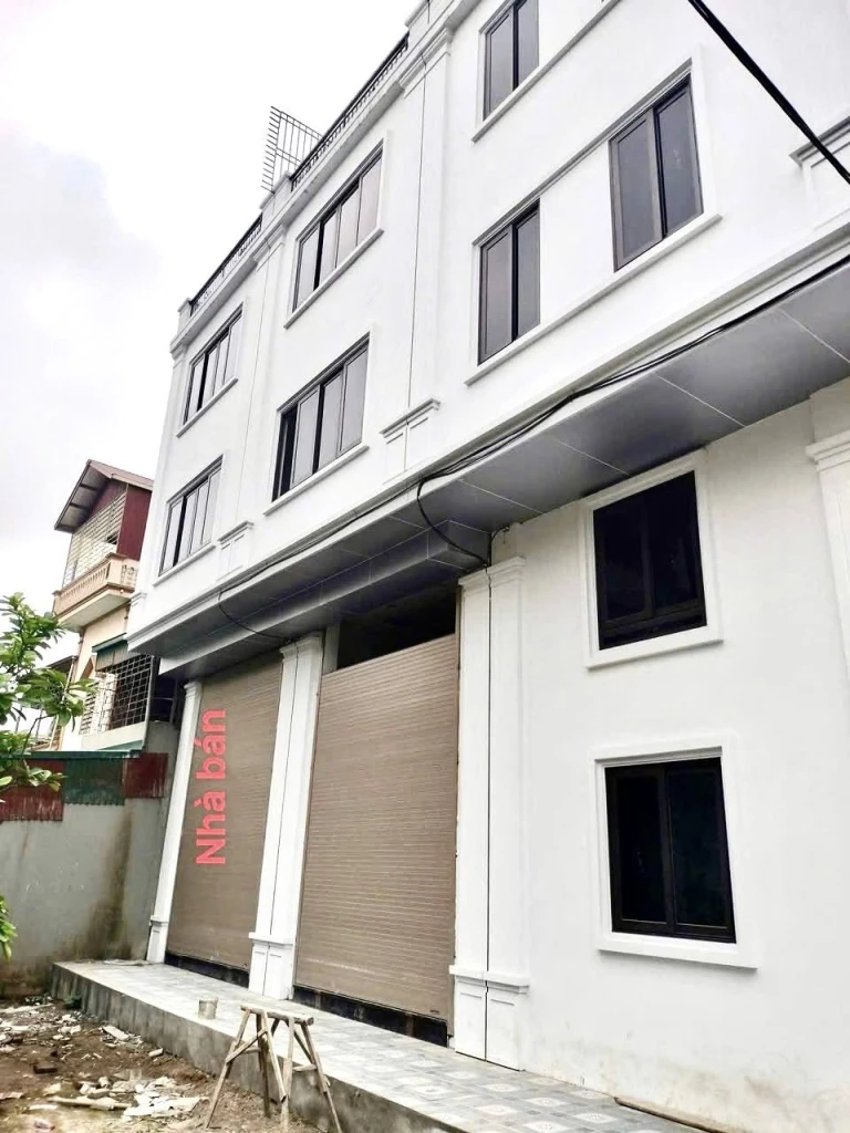 NHÀ 4,5 TẦNG MỚI TINH – CHƯA BÓC TEM . CHƯA QUA SỬ DỤNG – GIÁ SIÊU HỢP LÝ CHỈ 3 tỷ