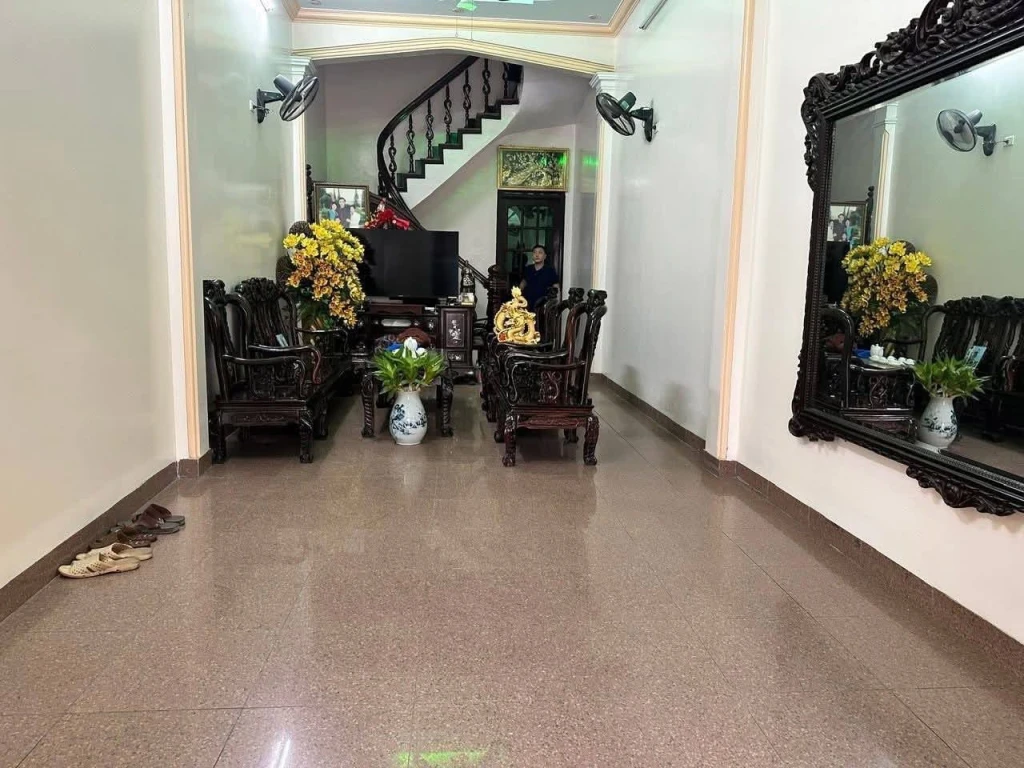 🏠 Chính chủ – Cô chú Bộ đội gửi bán gấp nhà 3 tầng (nhà rất có lộc)