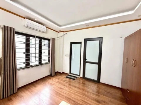 💥B.á.n gấp Nhà Trần Thái Tông 5 tầng , MT 6m, 7,5 tỷ , ngõ thông, gần phố, ô tô, full nội thất. LH: 0965403280 em Thu đất thổ cư!