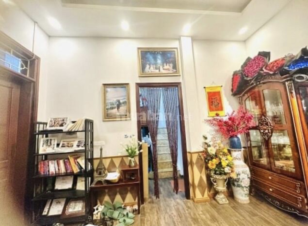 thuê nhà Thịnh Quang , Đống Đa 40mx4T oto KD spa online mới đẹp ở ngay giá rẻ
hơn 10 tr