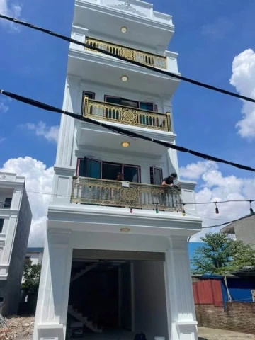 Chào bán 3 căn ngõ ô tô tại Trung Hành đang đi vào hoàn thiện những công đoạn cuối cùng.